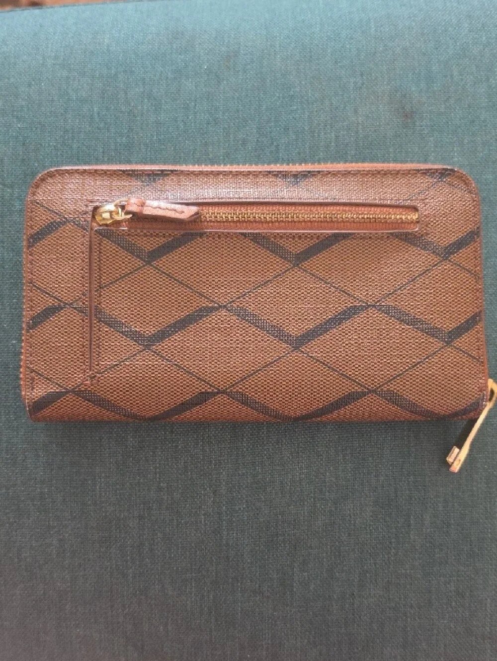 Fossil Brown Wallet with Dark Geometric Pattern